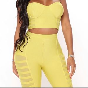 Chartreuse bandage set